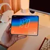 Попередній перегляд iPhone Fold у складеному стані