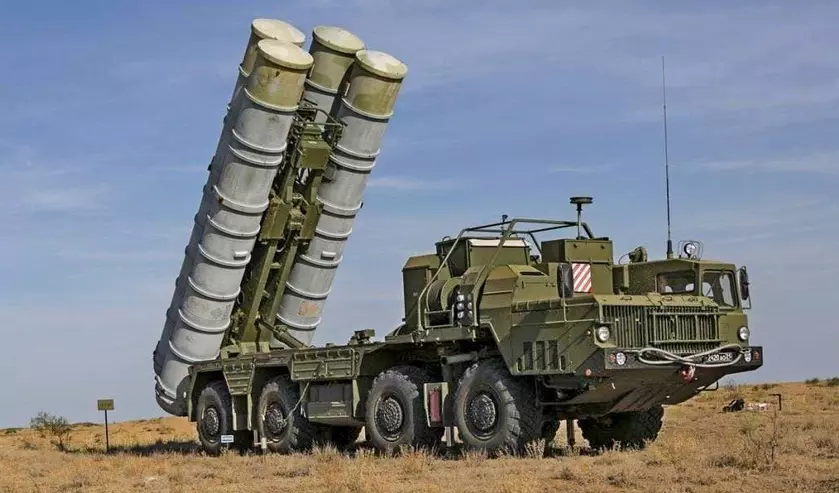 В Индии впервые замечен российский зенитно-ракетный комплекс С-400 «Триумф» с максимальным радиусом действия 400 км