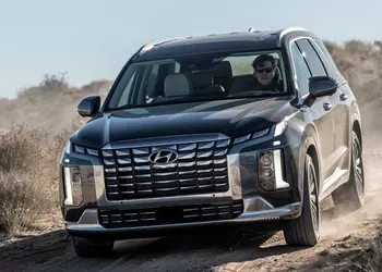 Владельцы Hyundai Palisade жалуются: SUV "скользит" на кочках и не хочет тормозить
