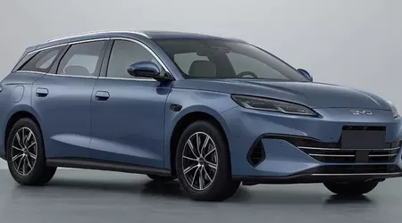 The BYD Seal 06 DM-i plug-in hybrid will be available in the UK in saloon and station wagon versions