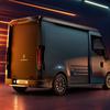 Электрический LCV Estafette на фоне города