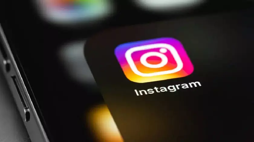 Новый ИИ от Meta защитит подростков от нежелательного контента в Instagram