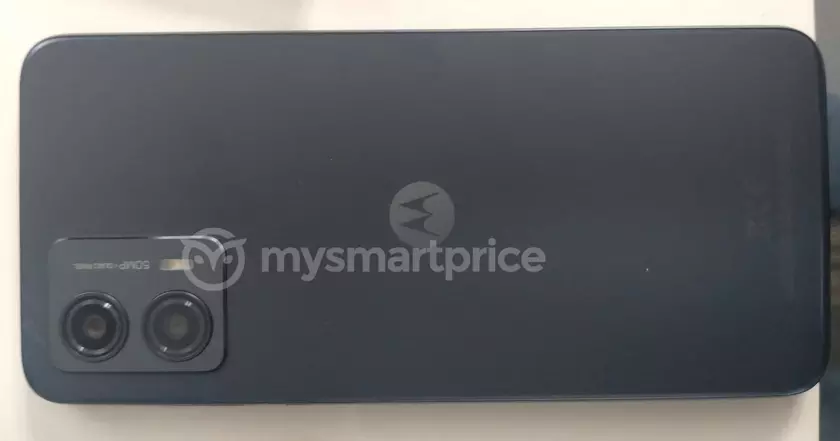 Moto G53 5G появилась на живых изображения: дисплей на 120 Гц, чип Qualcomm и двойная камера на 50 МП