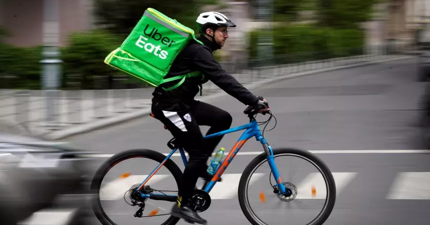 Uber купил у конкурента Delivery Hero тайваньский бизнес за 950 млн долларов