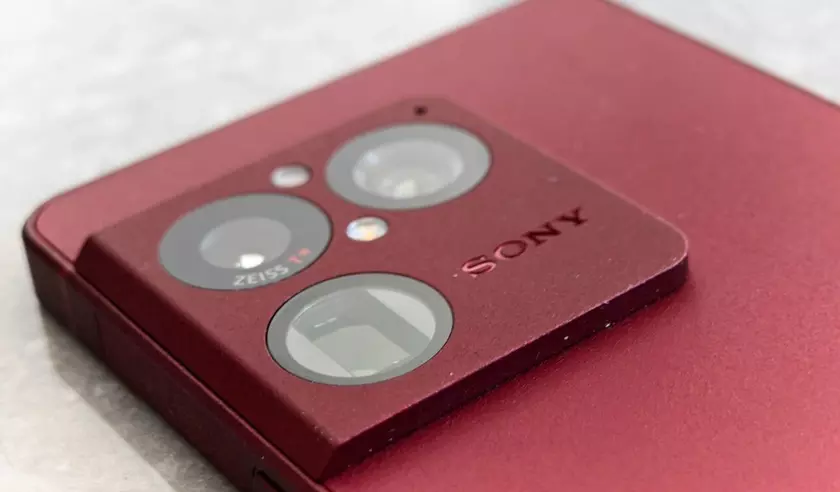 Первый взгляд на грядущий Sony Xperia 1 VIII: подробности и снимки
