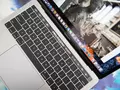 post_big/2017_MacBook_Pro_With_Touch_Bar.jpg