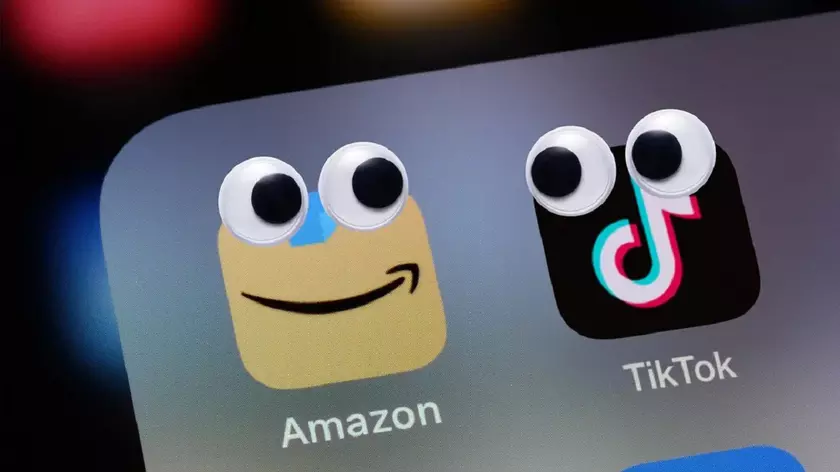 Amazon и TikTok: Взгляд на эволюцию логотипов гигантов
