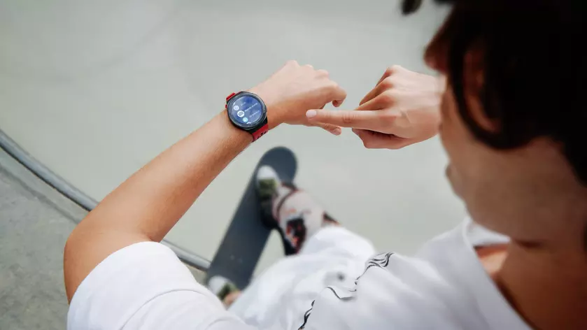Huawei Watch GT 2e приехали в Украину: смарт-часы с AMOLED-дисплеем, чипом Kirin A1, датчиком измерения SpO2 и ценником 4999 грн