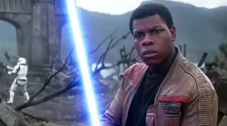Заради ролі штурмовика Фіна у Star Wars актор Джон Боєга витратив майже всі свої гроші на таксі, щоб почути те саме "ти у фільмі"