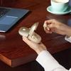 Honor headphones integrated into the mouse