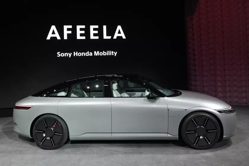 Sony показала прототип автомобиля Afeela, который появится в 2026 году
