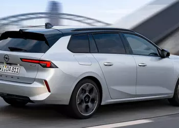 Stellantis brings back diesel models in Europe