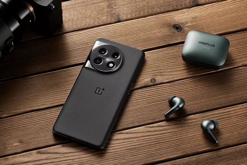 Исправление ошибок и оптимизация системы: OnePlus 11 получил новую прошивку