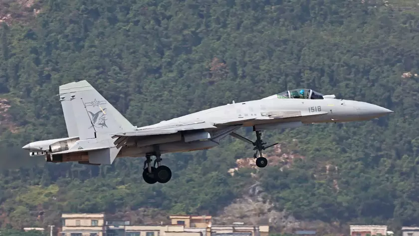 Развлечения в небе: секреты Shenyang J-15 Flying Shark