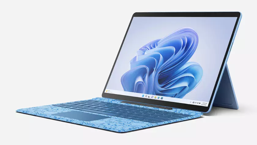 Microsoft готовит к релизу Surface 10 Pro OLED с новым чипом Snapdragon X Plus на борту