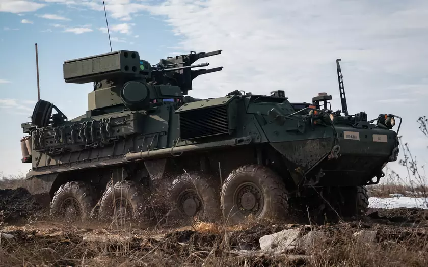 США впервые протестировали систему ПВО M-SHORAD с пусковой установкой FIM-92 Stinger и ракетами AGM-114L Longbow Hellfire