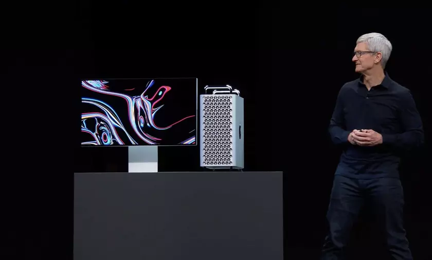 Bloomberg: Apple работает над новыми мониторами, в том числе над обновленным Pro Display XDR