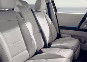 Hyundai показала центральное переднее сиденье нового Palisade: оно не такое широкое, как у водителя, но и не детское