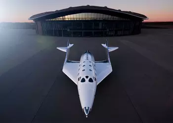 Последняя надежда Бренсона: Virgin Galactic вывела новый космоплан на свет