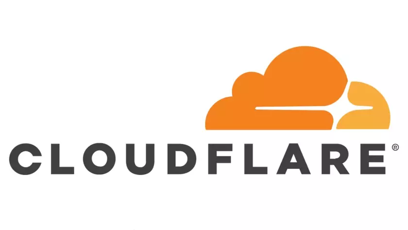Новый логотип Cloudflare: эволюция бренда или просто ребрендинг?
