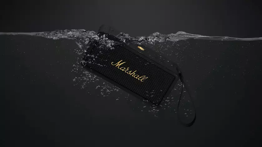 Marshall Middleton: портативная колонка с водозащитой IP67 и 20 часами автономности за $300