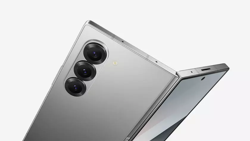 Представитель Samsung заявил, что компания ведёт разработку устройств с двойным складыванием и сворачивающимися экранами