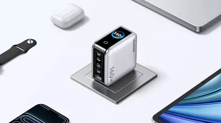 Ugreen's Nexode Pro 160W brings five ports and a smart display to Europe for £90