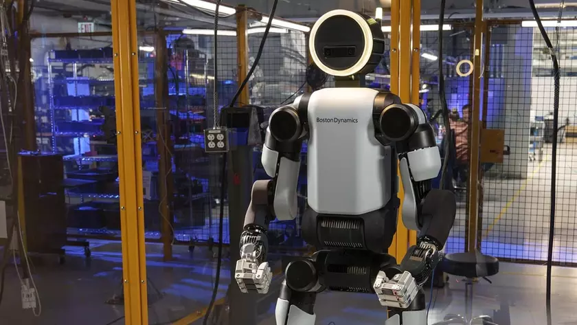 Atlas от Boston Dynamics: Новый помощник на производстве