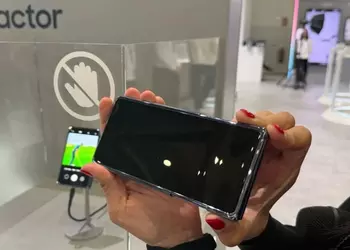 Samsung Unveils Revolutionary Slidable Screen Phone Concept at MWC: Is This the Future of Smartphones?