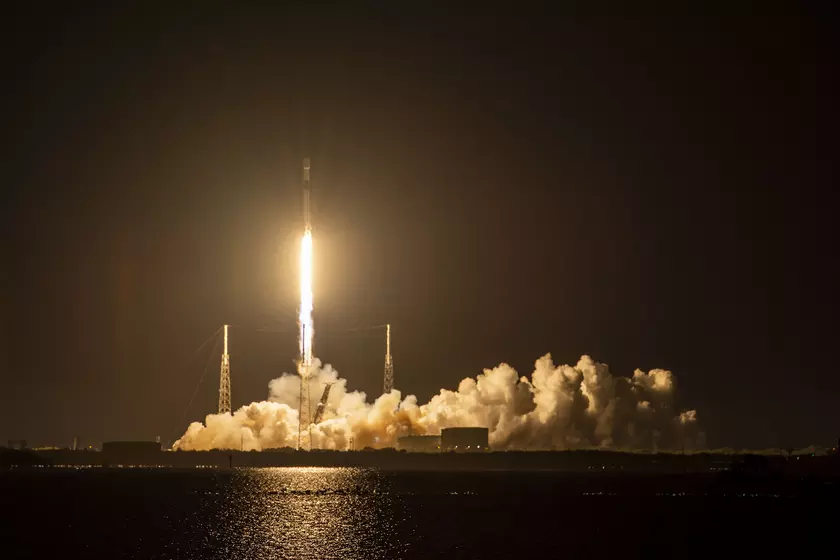 SpaceX в рамках юбилейного запуска ракеты в 2022 году вывела на орбиту первые спутники Starlink второго поколения