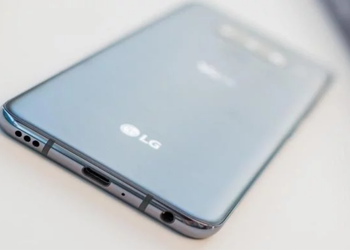 LG V60 ThinQ на официальном рендере: вырез-«капелька» и намек на дату анонса