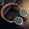 Наушники Beyerdynamic Aventho 100 в комнате