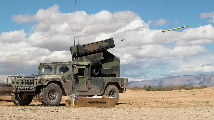 ЗРК Avenger, боевые машины Bradley и Stryker, боеприпасы к NASAMS и HIMARS: США объявили о новом пакете военной помощи Украине