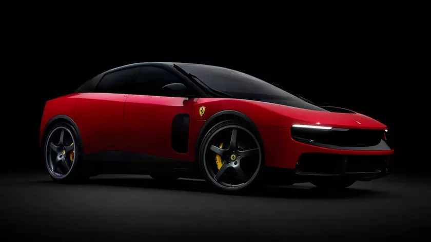 Электромобиль Ferrari Luce серебристого цвета