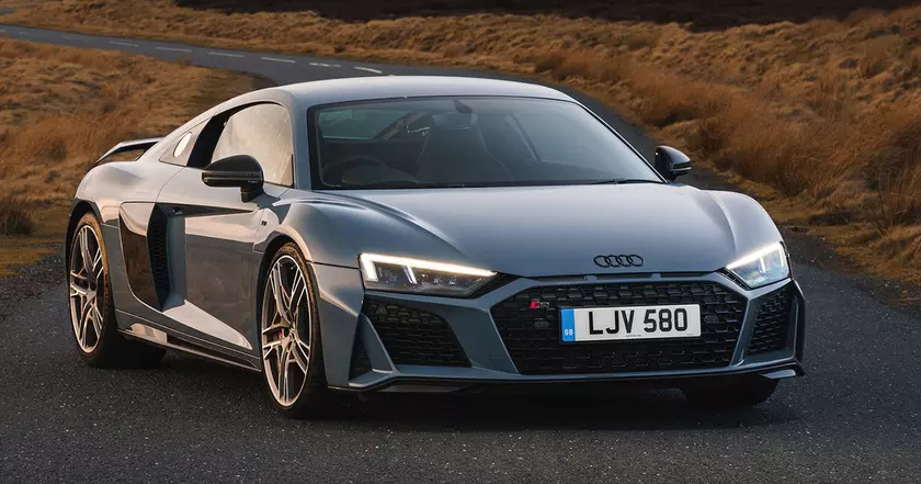 Exploring the Audi R8 Coupe (2019): A Tech Enthusiast's Dream