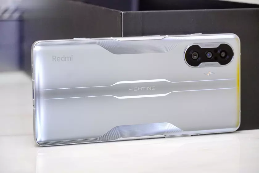 Игровая модель Redmi K50 будет самым дешёвым смартфоном в мире на Snapdragon 8 Gen1