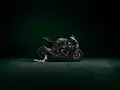 post_big2/bmw-m-1000-rr-limited-edition-isle-of-man-tt-02.webp