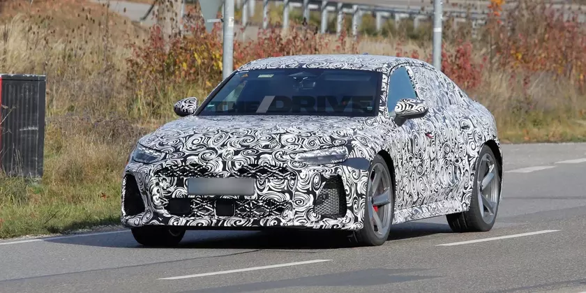 Рендерное изображение седана Audi RS 6 2026 года