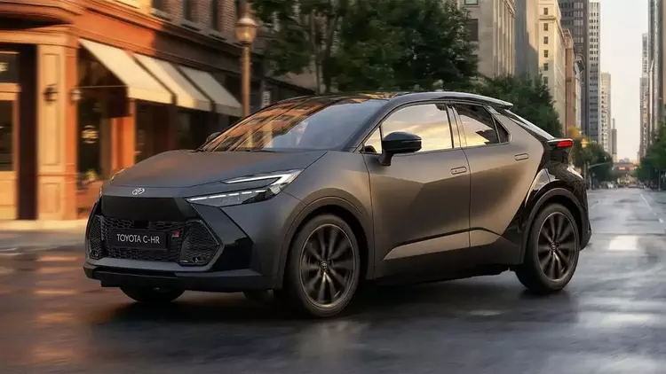 Toyota C-HR 2027: матовий сірий та ...