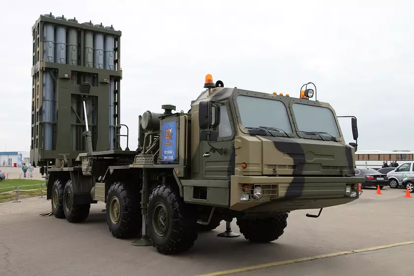В россии был замечен новейший ЗРК С-350 «Витязь» с дальностью стрельбы до 60 км: он был принят на вооружение в 2020 году как замена для «Бук-М1-2» и С-300ПС