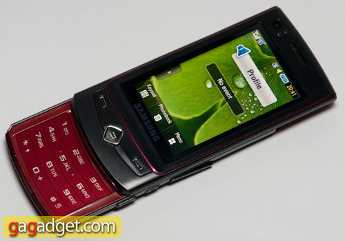 samsung_s8300_angle_open.jpg