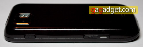 samsung_s8000_right.jpg