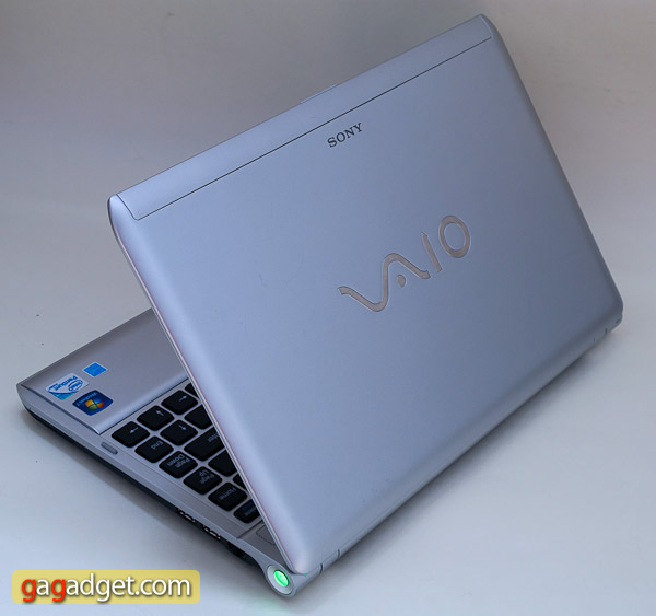 vaio_y_lid.jpg