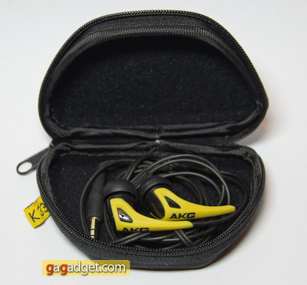 akg_k330_title.jpg