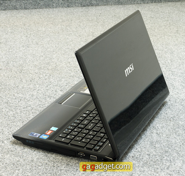 msi_cr650_lid.jpg