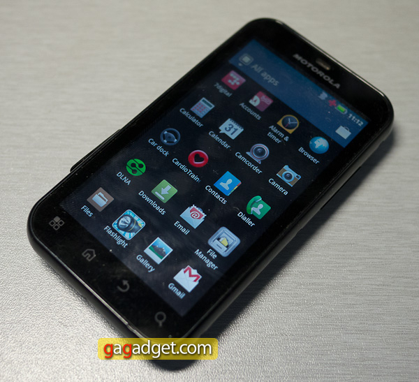 motorola-defy-plus-3.jpg
