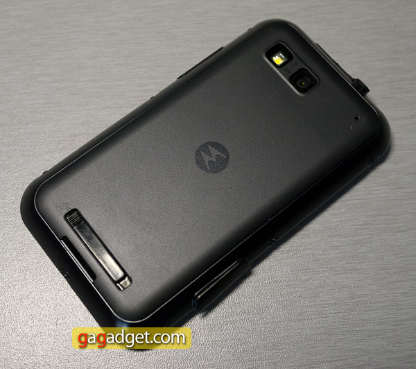 motorola-defy-plus-4.jpg