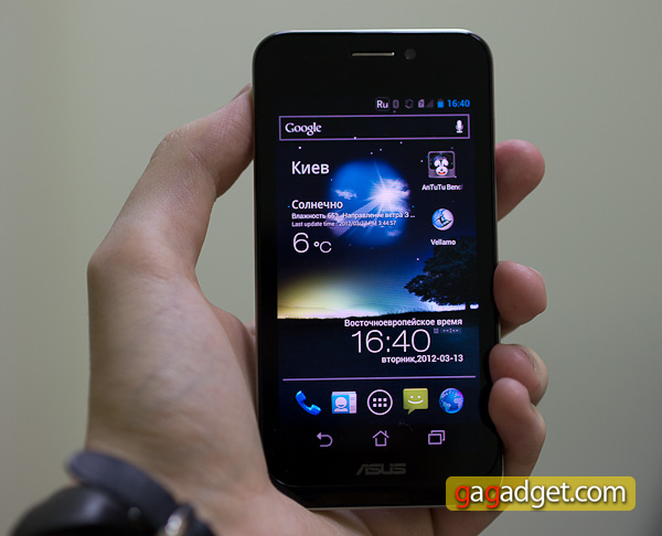 padfone-1.jpg