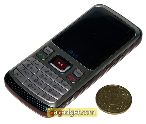 LG_KM330_01.jpg