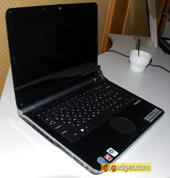PB-Easynote-TN65_02.jpg